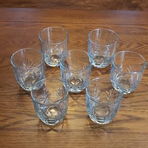 Set of seven 10oz clear glasses